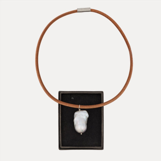 Grace Richardson: Pearl pendant on leather strap